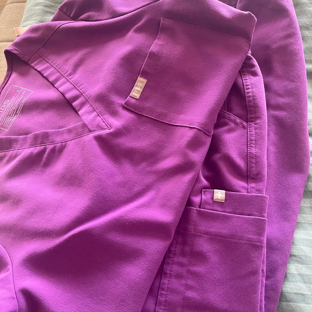 Figs scrubs - Picture 6 of 10